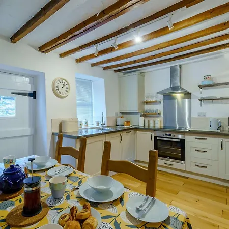 2 Bed In Cartmel 85430 Cark